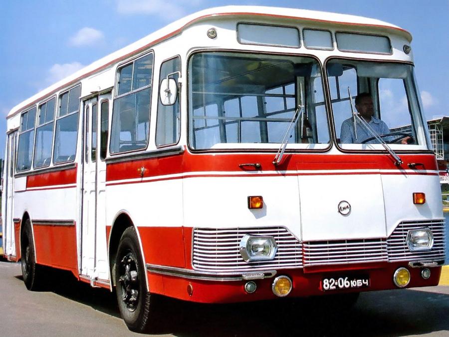  ЛиАЗ-677Э 1971 года  (фото 3 из 9)
